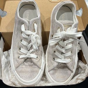 Converse Gold Metallic